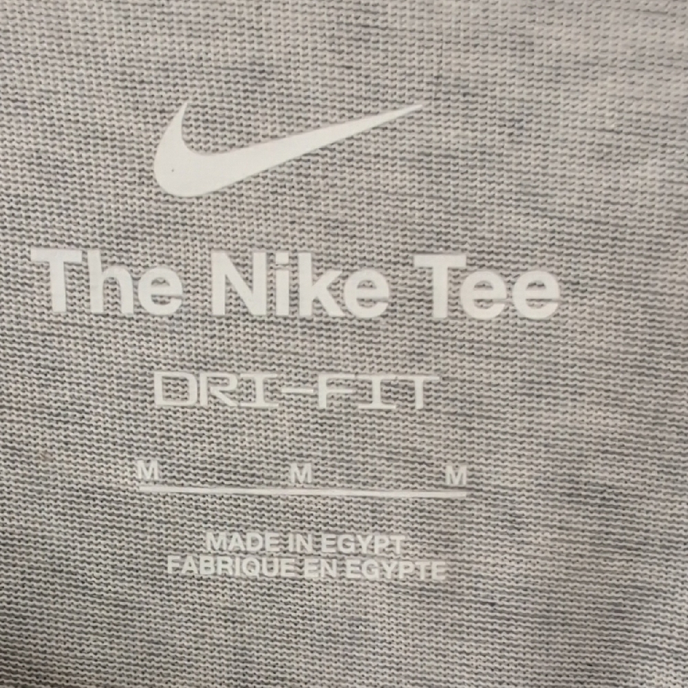 The Nike Tee Men’s Gray Short-Sleeve Blue Swoosh Front Graphic Medium Dri-Fit - Picture 5 of 9